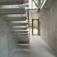 神奈川県川崎市高津区久本の賃貸物件/F区画：1階階段付近別角度から