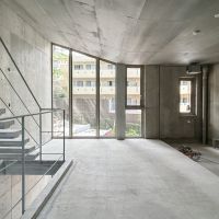 神奈川県川崎市高津区久本の賃貸物件/G区画：2階。F区画と違い、バスルーム等がついていないスケルトンです