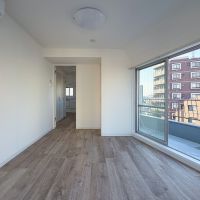 渋谷区上原の賃貸物件/東側から部屋を見る