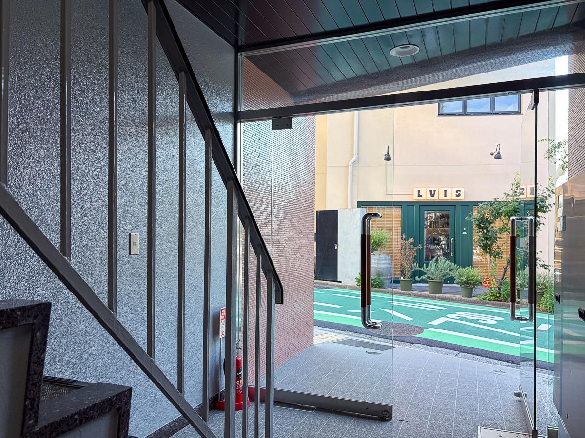 渋谷区上原の賃貸物件/エントランス