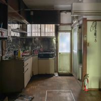 目黒区上目黒の賃貸物件/１階土間の先にはキッチン