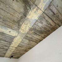 世田谷区宮坂の賃貸物件/このごつごつとしたコンクリートが良いんです