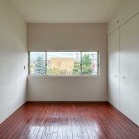 横浜市青葉区荏田北の賃貸物件/2階：西側の洋室。こちらも陽当たり良好