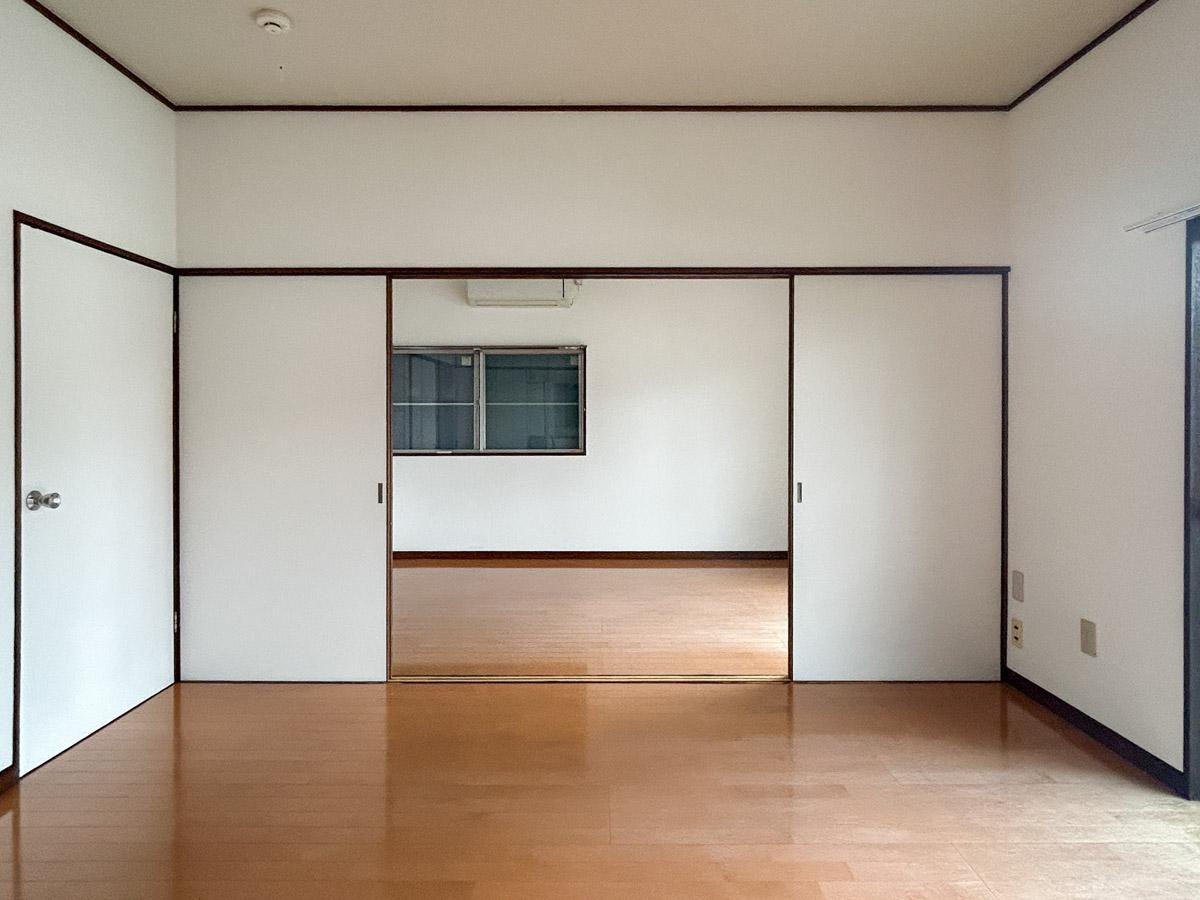 大田区田園調布の賃貸物件/２階の洋室。襖で仕切ることも可能です