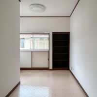 大田区田園調布の賃貸物件/L時型の洋室。書斎や作業スペースとしての活用ができそう