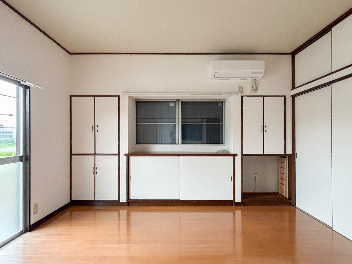 大田区田園調布の賃貸物件/２階洋室は収納がたくさん