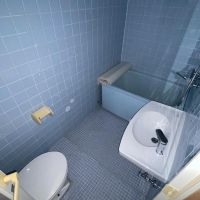 新宿区市谷台町の賃貸物件/風呂とトイレは同室です