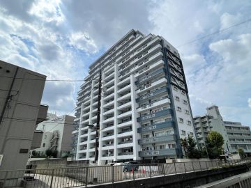 大田区南雪谷の賃貸物件/川のほとり、空の広がり