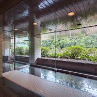 文京区小石川の賃貸物件/時代の趣を感じるエントランス
