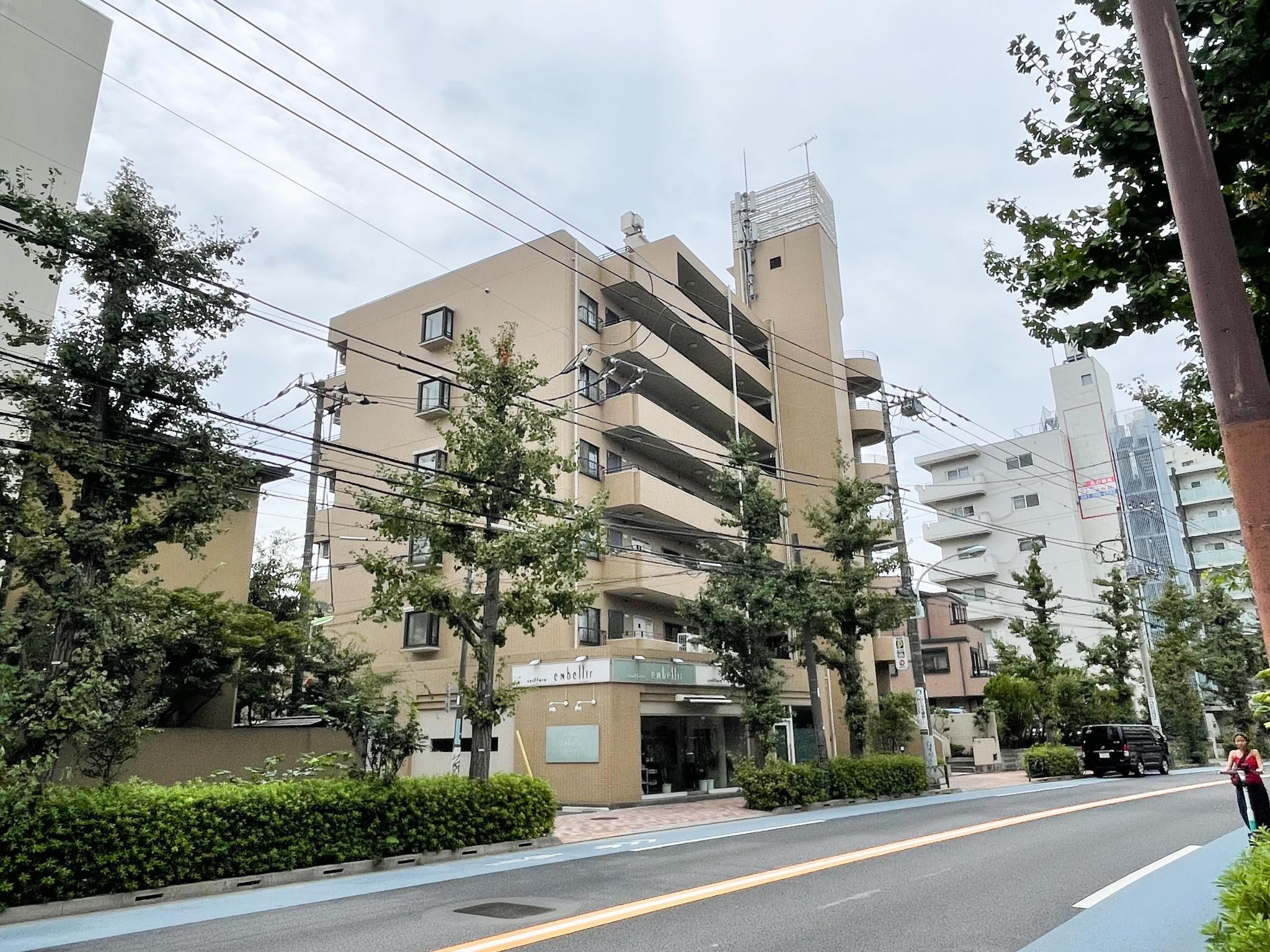 世田谷区上馬の賃貸物件/世田谷通り沿いのマンションの1階です