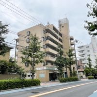 世田谷区上馬の賃貸物件/世田谷通り沿いのマンションの1階です