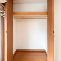 目黒区目黒の賃貸物件/リビングにもクローゼットがついています