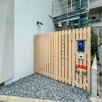 渋谷区渋谷の賃貸物件/2階より上階はエントランスからアクセス