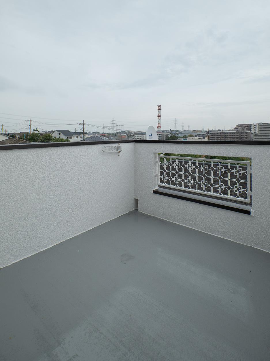 神奈川県横浜市青葉区荏田北の賃貸物件/南向きのゆとりのあるバルコニー