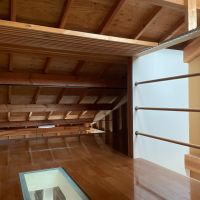 杉並区浜田山の賃貸物件/小屋裏収納：真ん中あたりは大人でも立って歩ける天井の高さがあります