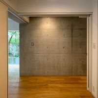世田谷区尾山台の賃貸物件/1階：4.5畳の部屋は引き戸で仕切れます