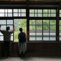 群馬県藤岡市三波川の売買物件/人が立つとこのスケール感。結構天井が高いです