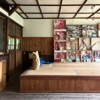 群馬県藤岡市三波川の売買物件/下屋のついた部屋の中はこのような形。児童館として使っていた際に、駄菓子を売っていたようです