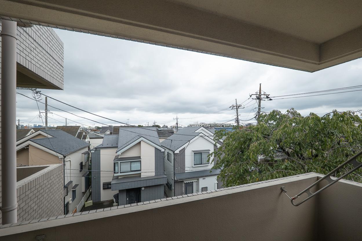中野区上鷺宮の賃貸物件/桜の木があり、春には綺麗な桜が望めます