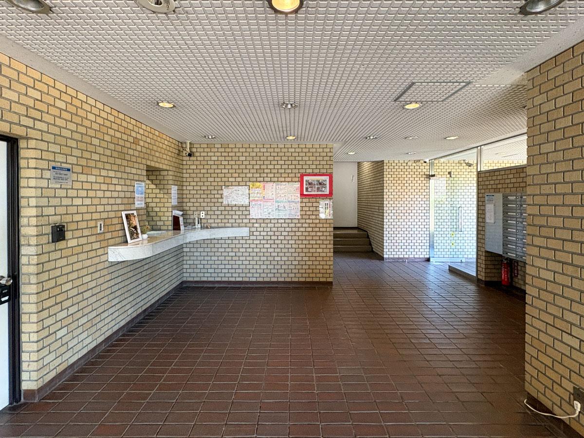 調布市富士見町の売買物件/建物玄関ロビー