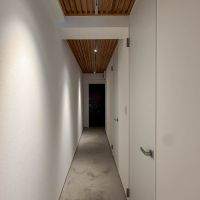 港区芝の賃貸物件/玄関からリビングまでフラットに土間が続く