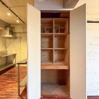 港区芝浦の賃貸物件/収納。木箱が入っていて、モノを細かに分けられます