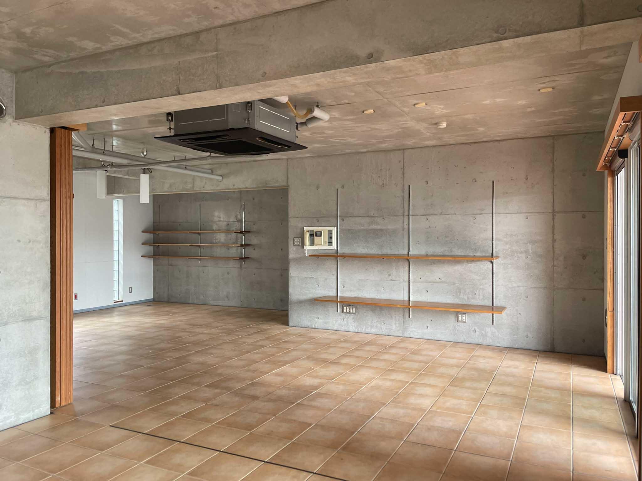板橋区東新町の賃貸物件/洋室からリビングに向かって