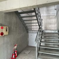 板橋区東新町の賃貸物件/玄関外、共用部