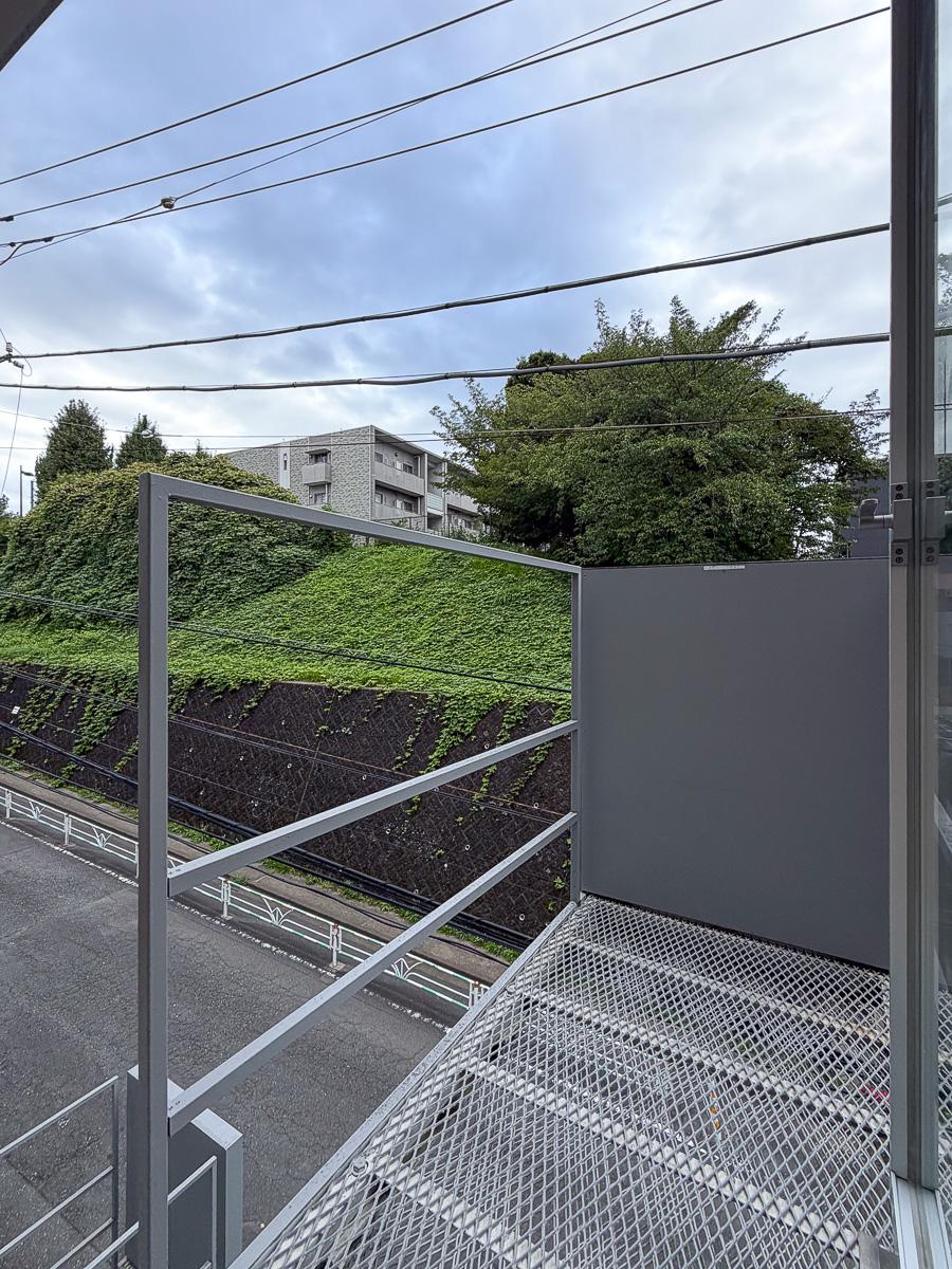 渋谷区元代々木町の賃貸物件/非常用のバルコニー
