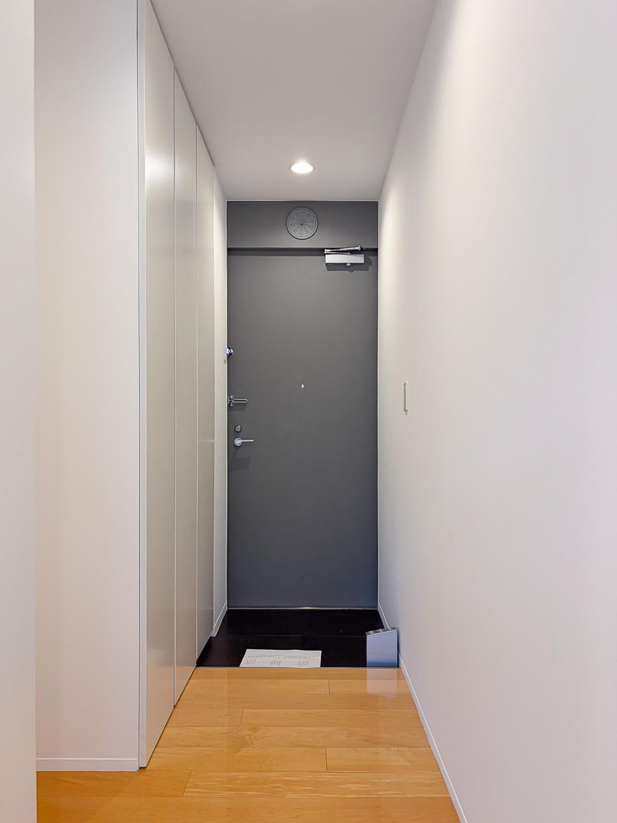 渋谷区元代々木町の賃貸物件/玄関前