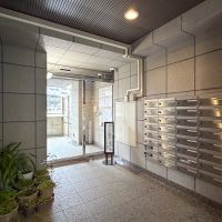 豊島区南大塚の賃貸物件/エントランスはオートロック