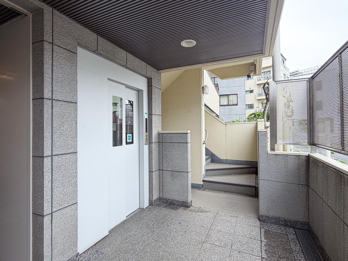 豊島区南大塚の賃貸物件/エレベーターで5階まで