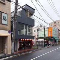 杉並区下井草の賃貸物件/駅前なので、人通り、車通りともに多めです