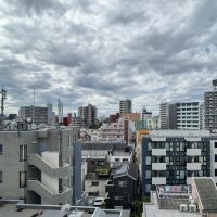 品川区旗の台の賃貸物件/ベランダからの眺めは抜けていて開放感があります