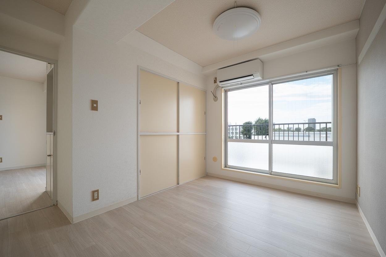 練馬区南田中の賃貸物件/洋室からもバルコニーへ出られます