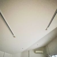 台東区蔵前の賃貸物件/天井にはスポットライト等を設置できる配線レール