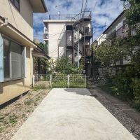 北区中里の賃貸物件/駐車場は賃料に含む形で利用可能です