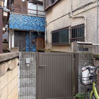渋谷区西原の賃貸物件/門を開けて奥へ
