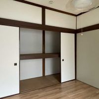 中野区上高田の賃貸物件/洋室②：収納はワイドな押入れです