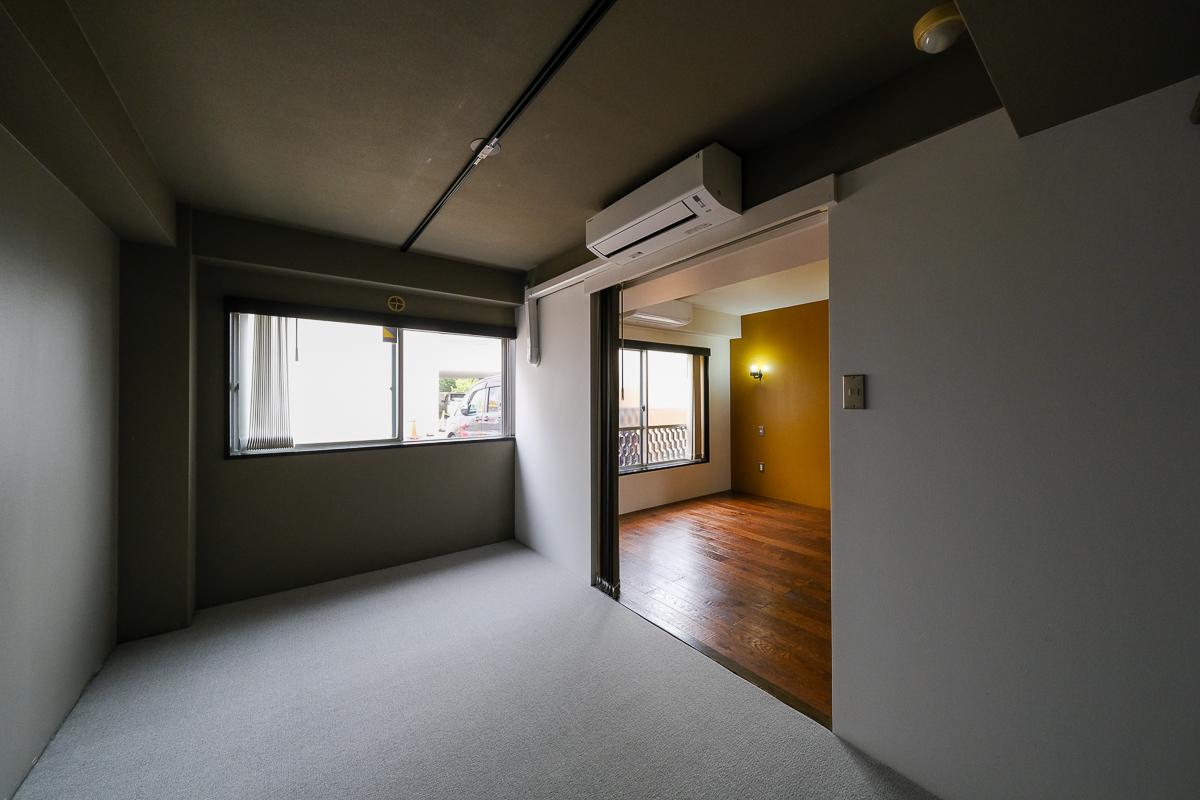 渋谷区富ヶ谷の売買物件/表記上は納戸ですが、洋室としても使える部屋