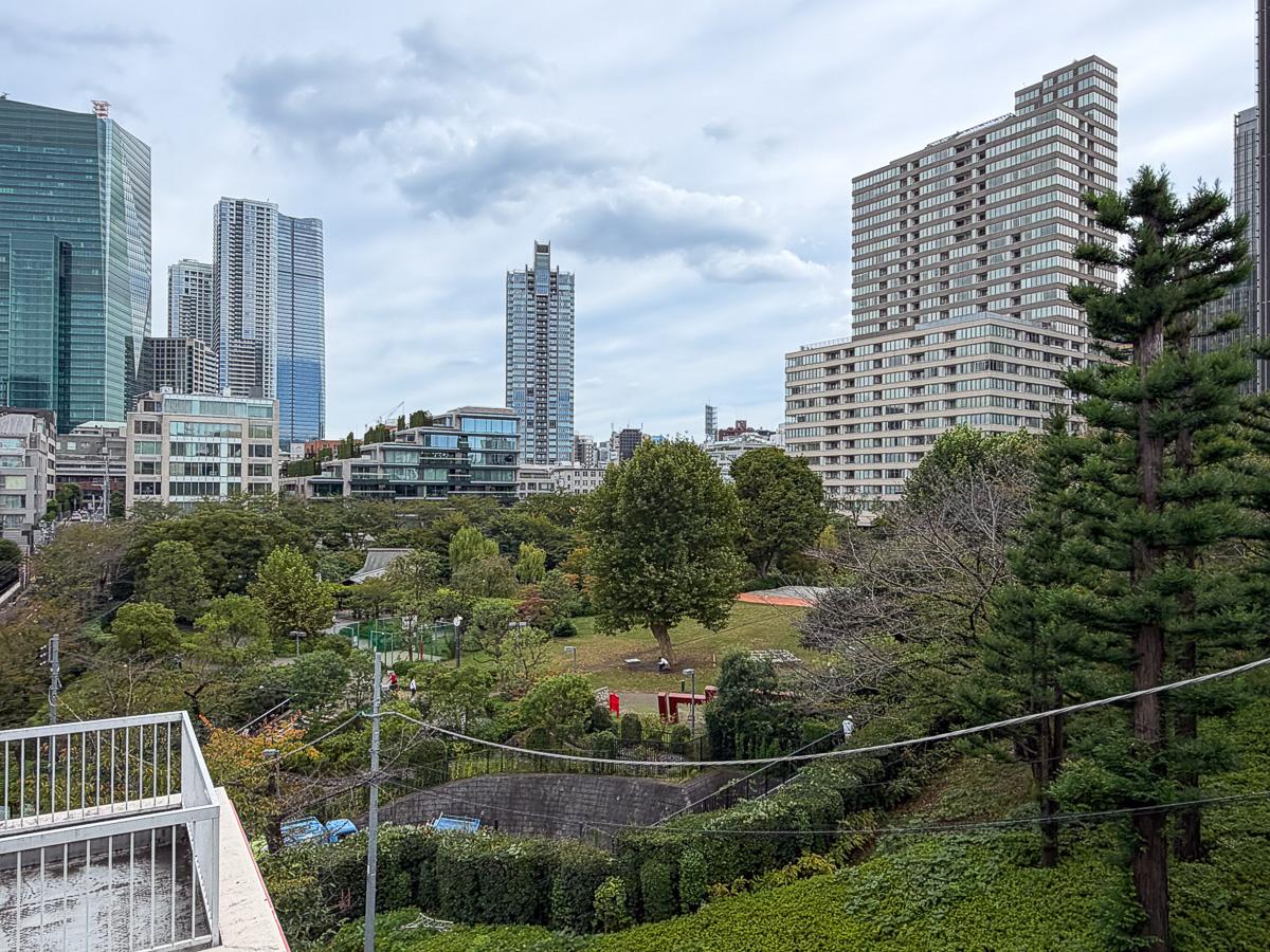 港区赤坂の賃貸物件/目の前に広がる都会のオアシス。庭のように使い倒したい
