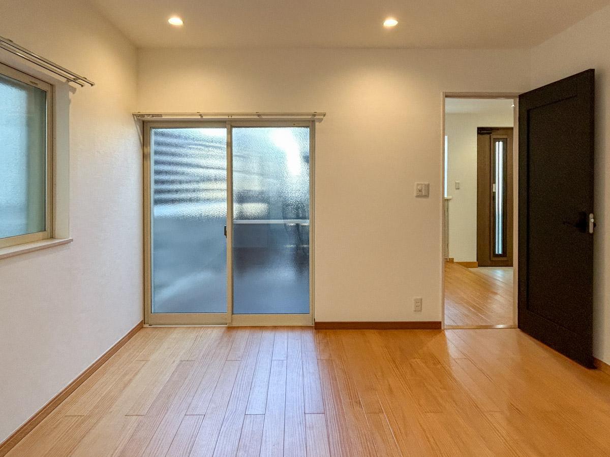 世田谷区梅丘の賃貸物件/１階洋室。寝室としての使い方が想像できました