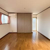 世田谷区野沢の賃貸物件/３階洋室別角度から