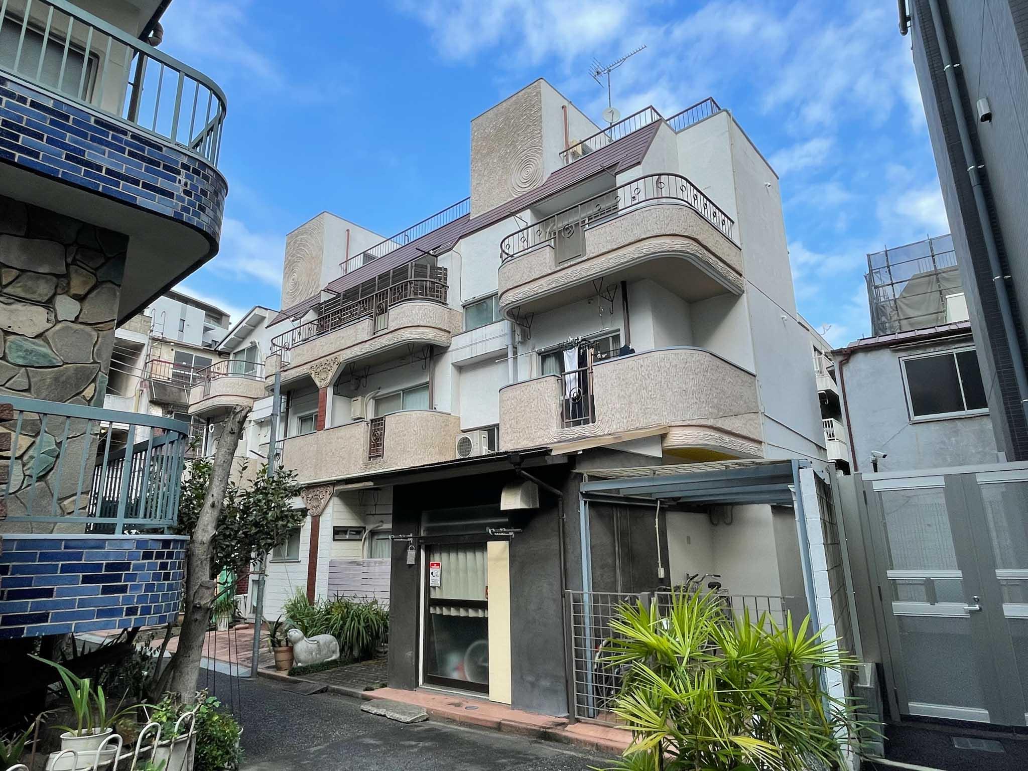 新宿区山吹町の賃貸物件/外観を東側から