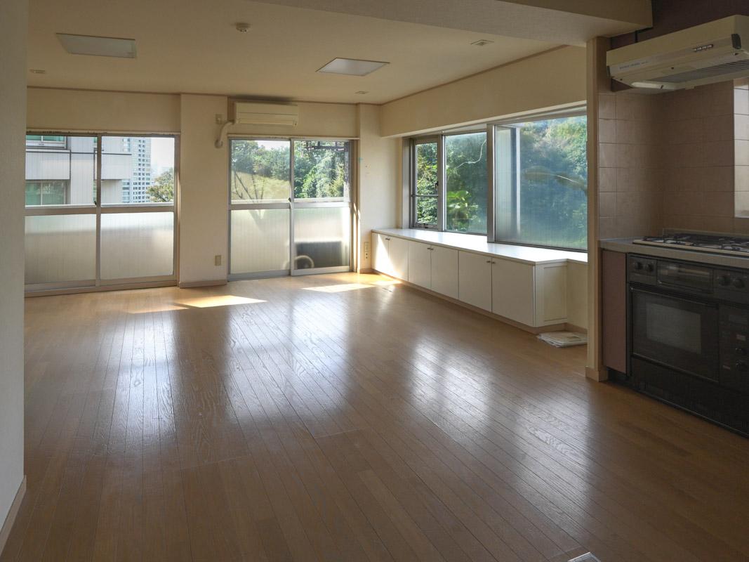 豊島区高田の賃貸物件/緑の借景に、朗らかな日当たり
