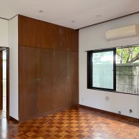 世田谷区宮坂の賃貸物件/部屋になじむ木の収納