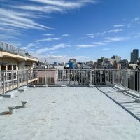 渋谷区恵比寿西の賃貸物件/屋上。出入りはできますが、専有部扱いではありません