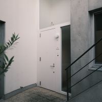 調布市若葉町の売買物件/玄関周り