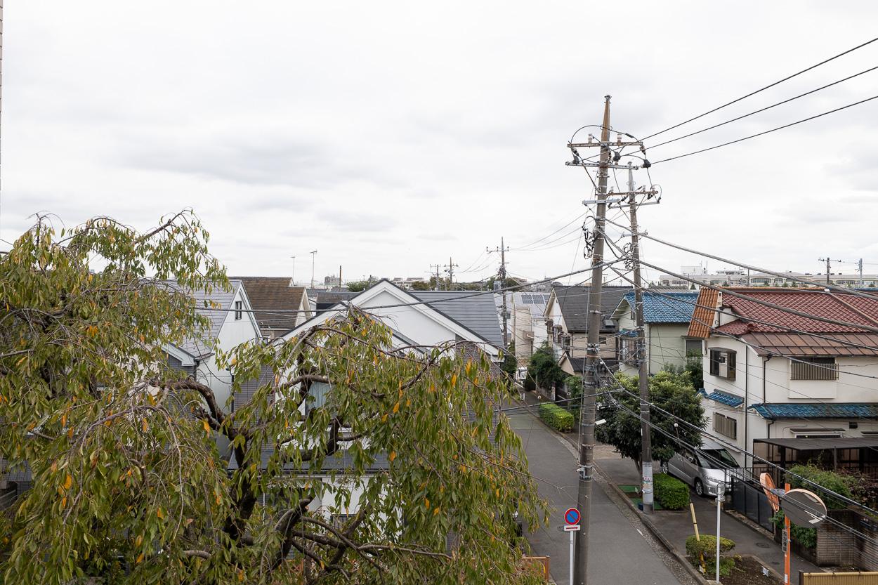 中野区上鷺宮の賃貸物件/周辺には低層の住宅が広がります
