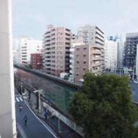 横浜市西区北幸の賃貸物件/川沿いには桜が咲いていて、春には満開の景色